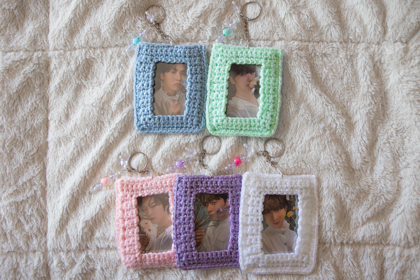 Twinkling Crocheted Photocard Holder (Baby Pink)